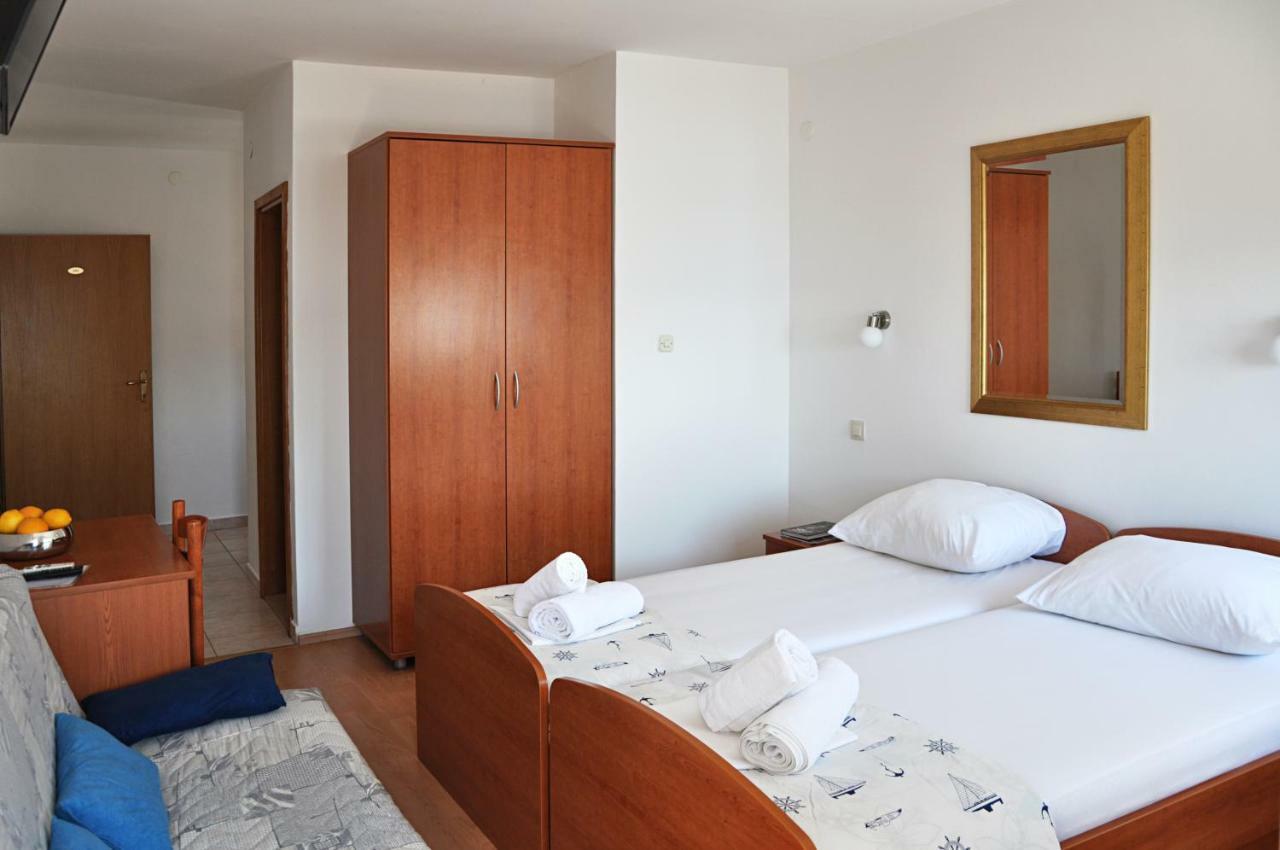 Sunrise Studio Apartments 3 Lokva Rogoznica Buitenkant foto